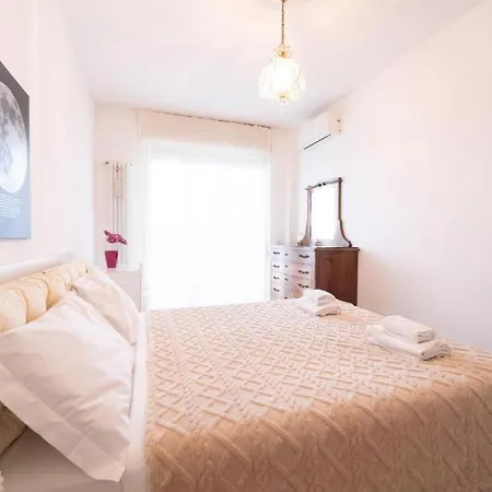I-host Flat - Adamello 8 * ميلان