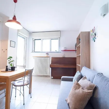 I-host Flat - Adamello 8 شقة
