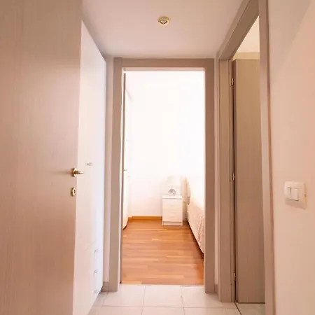 דירה I-host Flat - Adamello 8 מילאנו